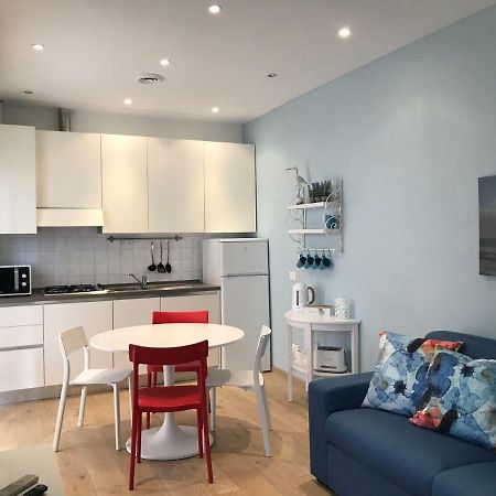 Casa Celeste Apartment เวียเรจโจ ภายนอก รูปภาพ