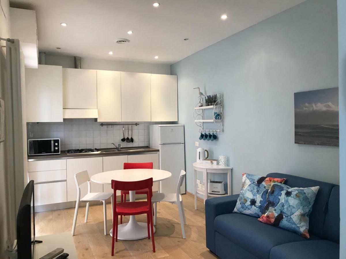 Casa Celeste Apartment เวียเรจโจ ภายนอก รูปภาพ